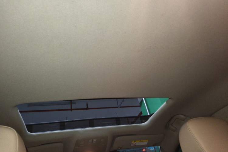Used Buick Regal 2015 2.0L Leading Fashion Edition Headliner