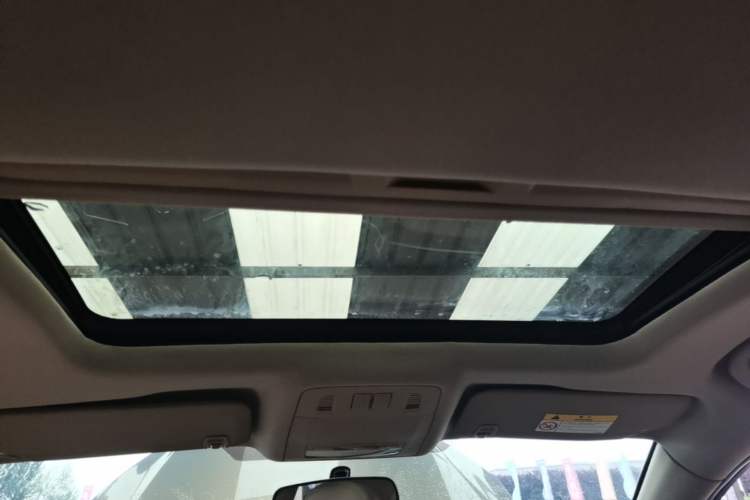 Used Buick Regal 2015 2.0L Leading Fashion Edition Headliner