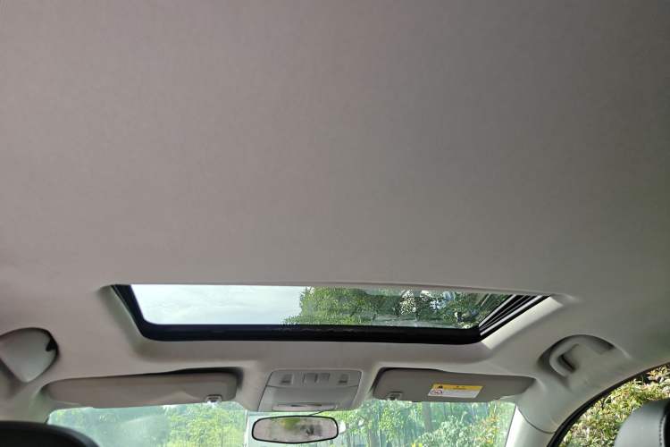 Used Buick Regal 2015 1.6T Leading Technology Model Headliner