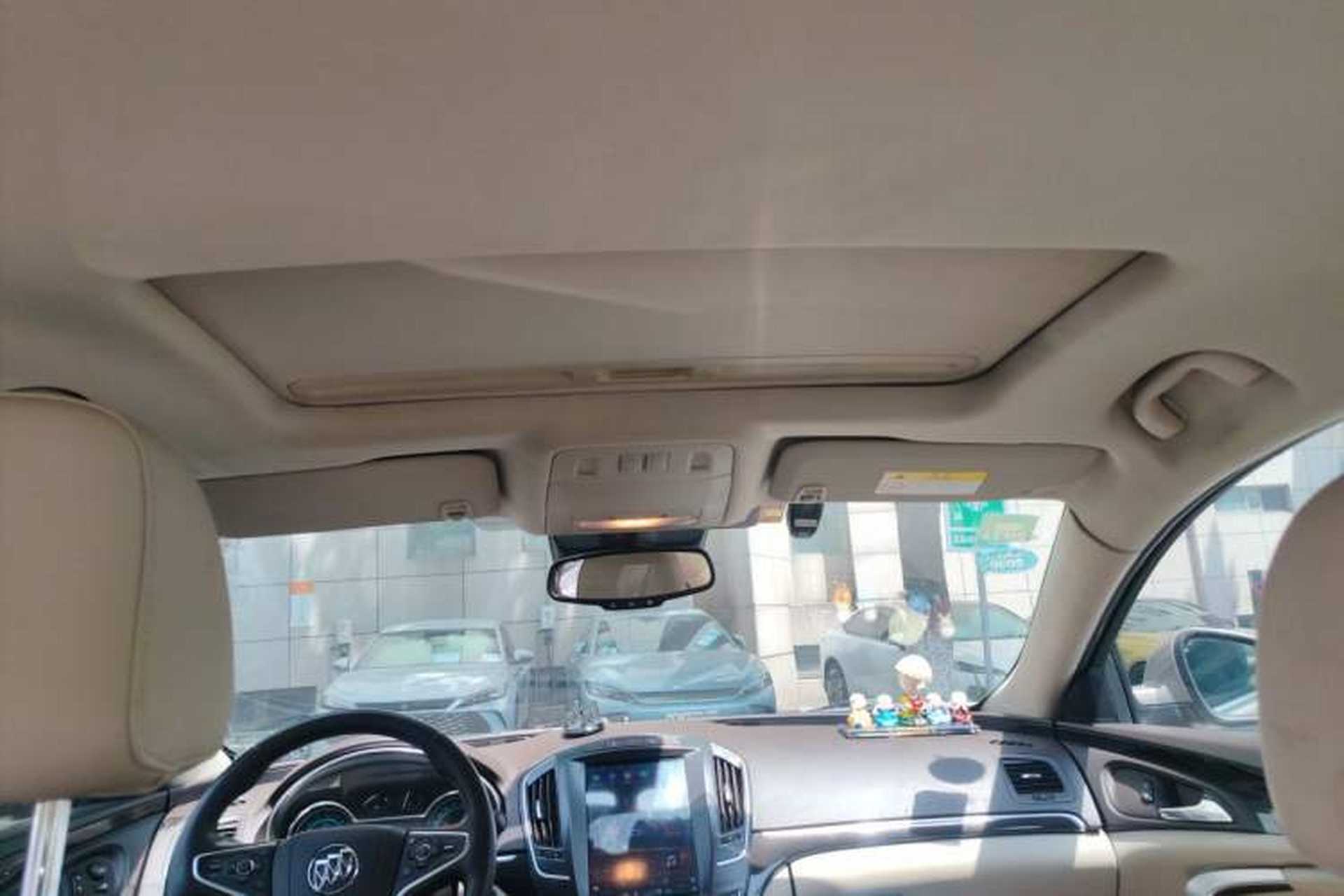 Used Buick Regal 2015 2.0L Elite Fashion Edition Headliner
