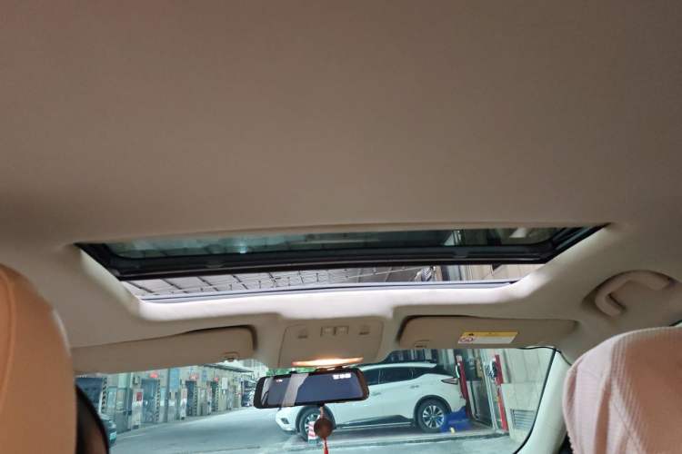 Used Buick Regal 2015 2.0L Leading Fashion Edition Headliner