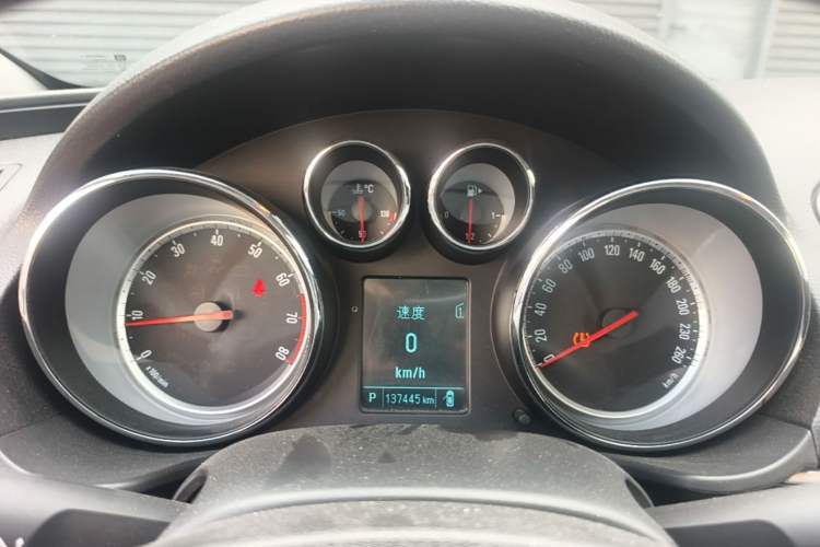 Used Buick Regal 2015 1.6T Leading Technology Model Instrument Cluster
