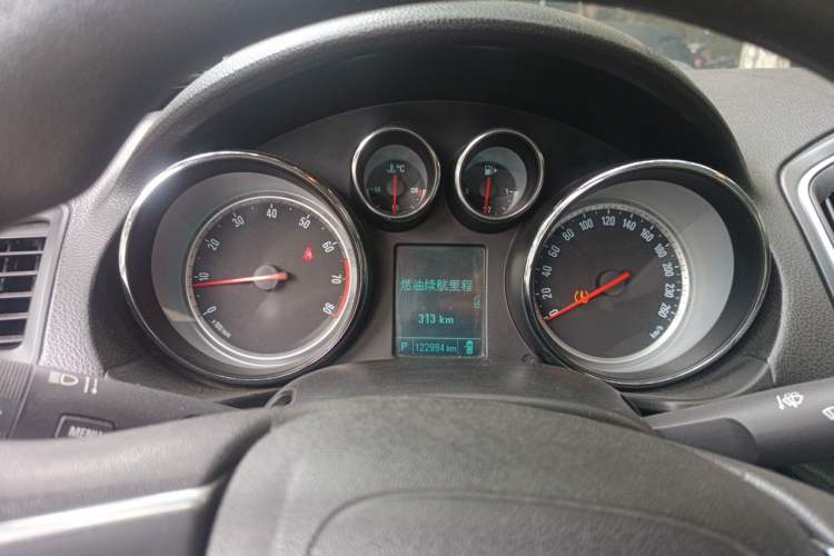Used Buick Regal 2015 1.6T Leading Technology Model Instrument Cluster