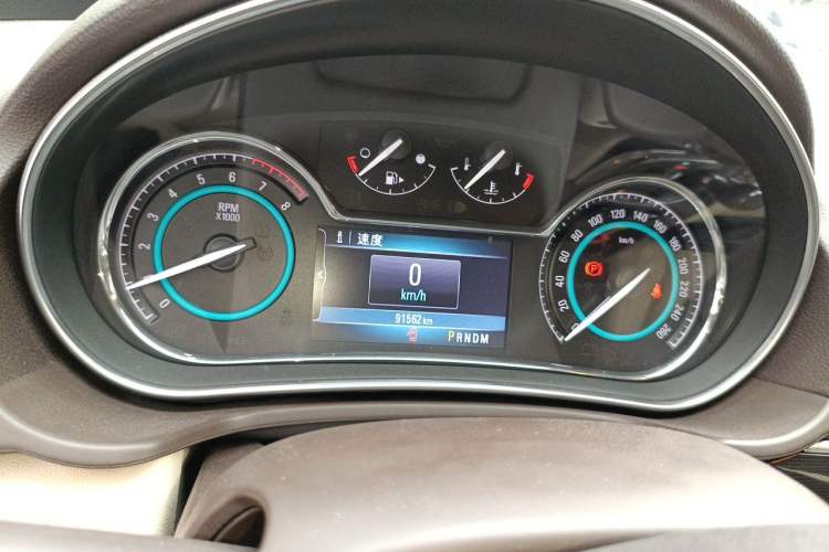 Used Buick Regal 2015 2.0L Elite Fashion Edition Instrument Cluster