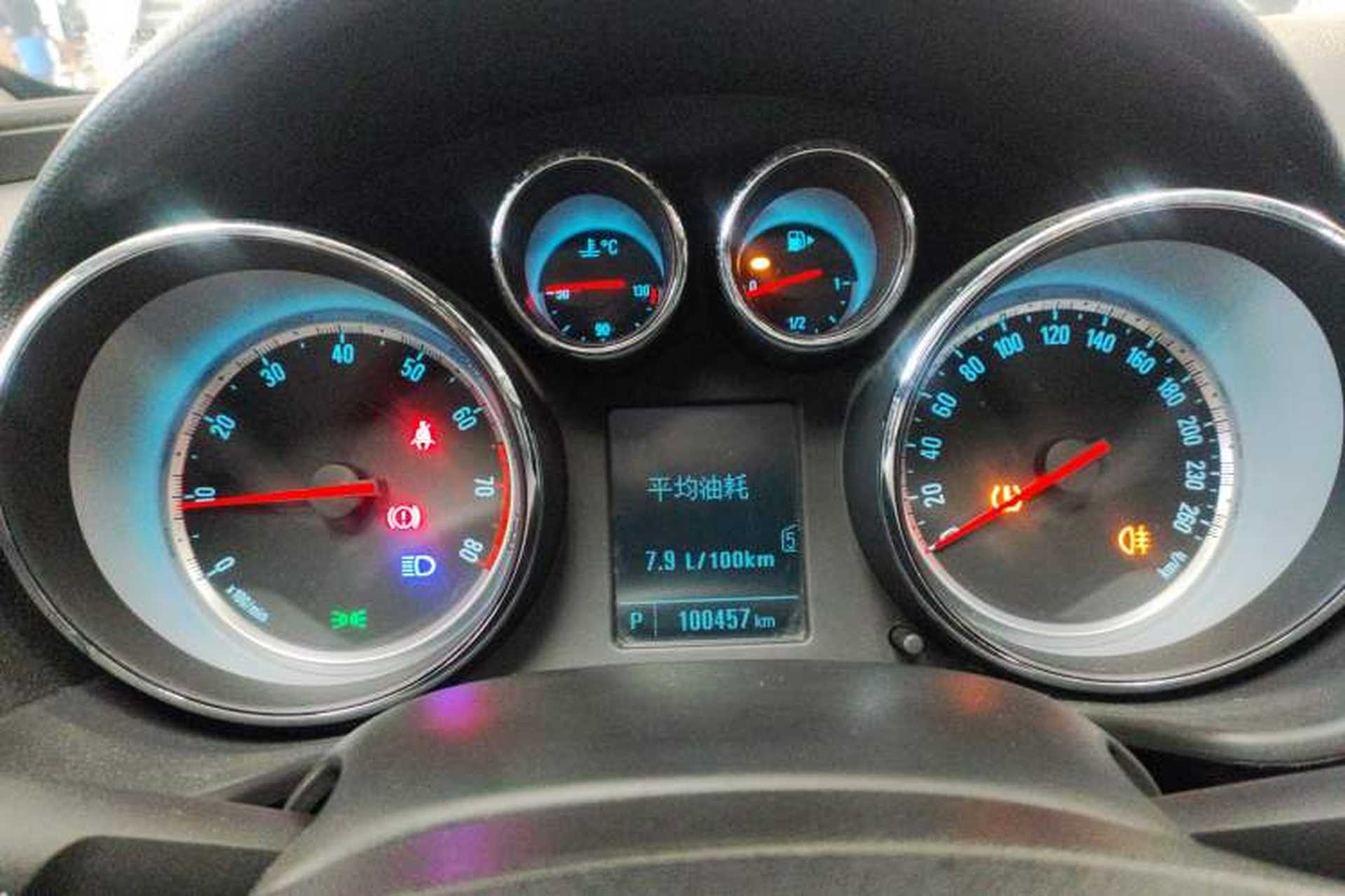 Used Buick Regal 2015 1.6T Leading Technology Model Instrument Cluster