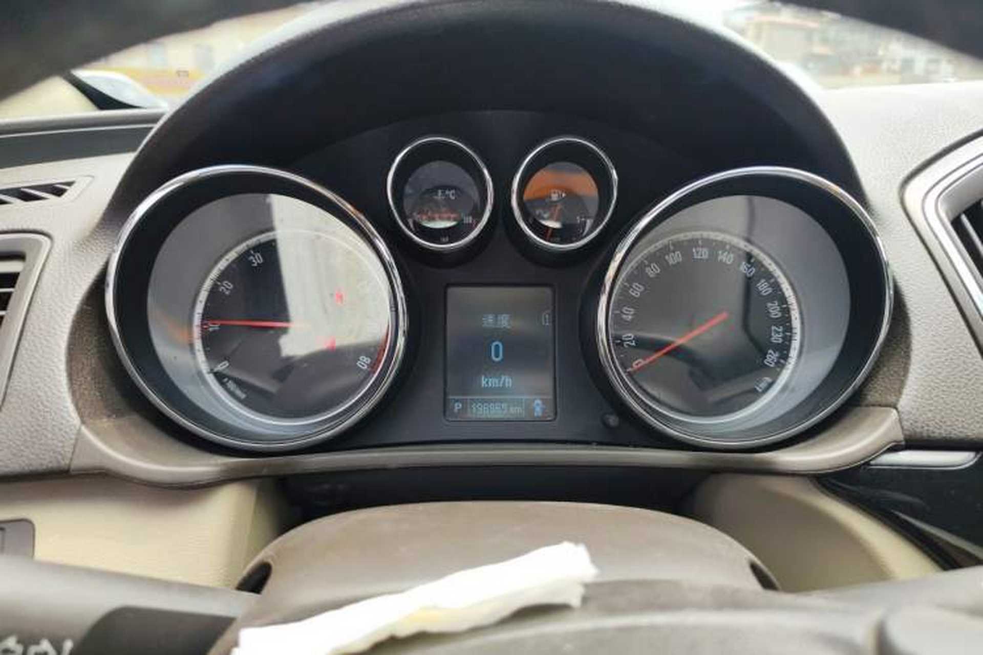Used Buick Regal 2015 2.0L Leading Fashion Edition Instrument Cluster