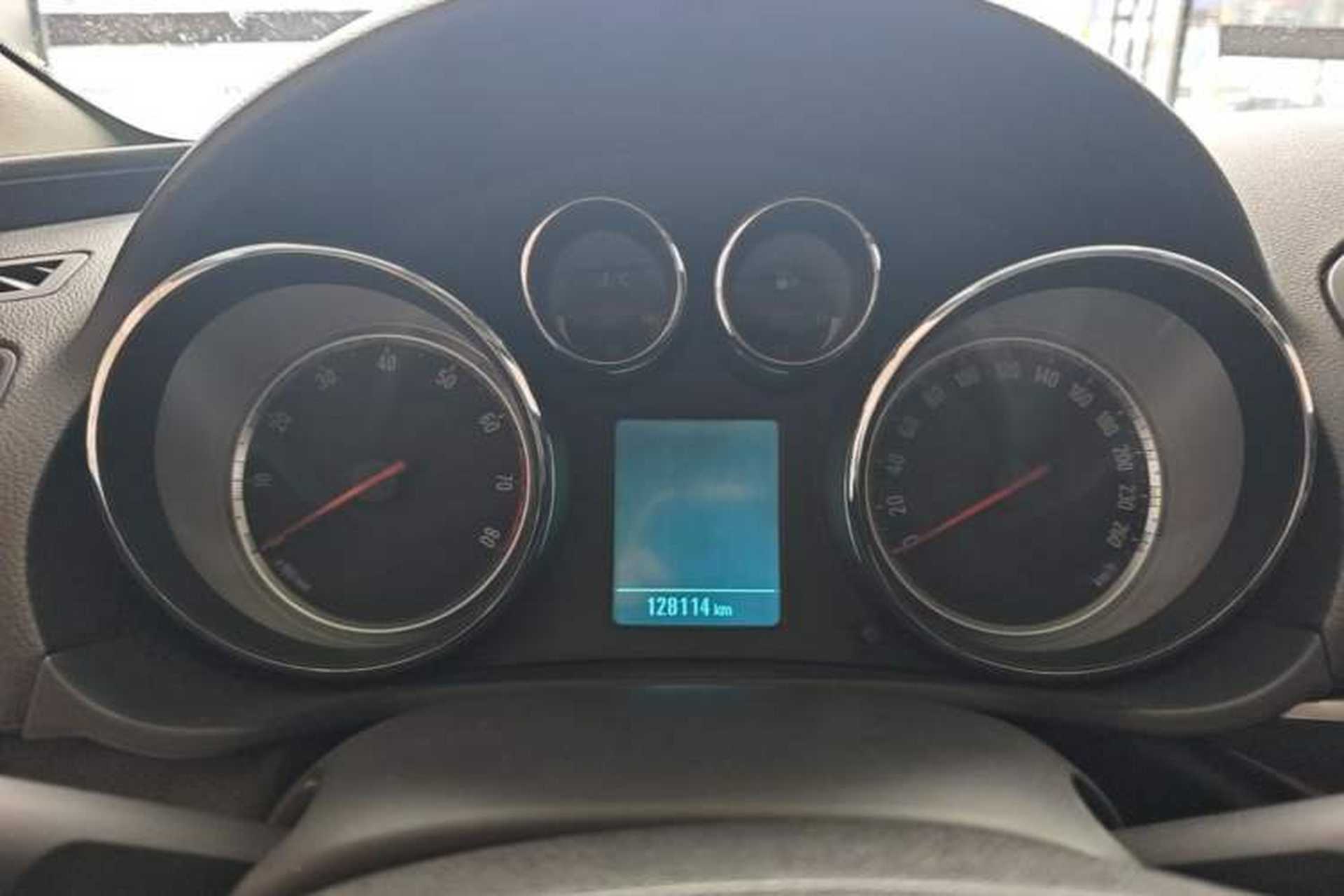 Used Buick Regal 2015 1.6T Leading Technology Model Instrument Cluster