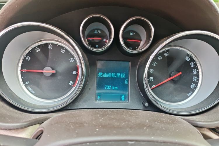 Used Buick Regal 2015 2.0L Leading Fashion Edition Instrument Cluster