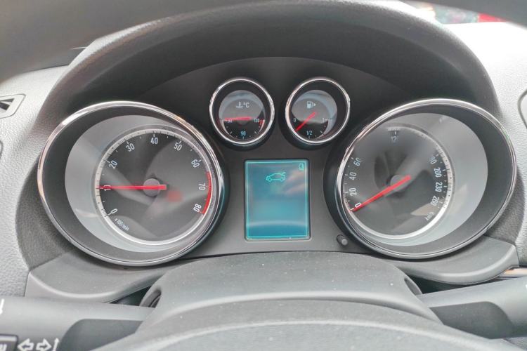 Used Buick Regal 2015 1.6T Leading Technology Model Instrument Cluster