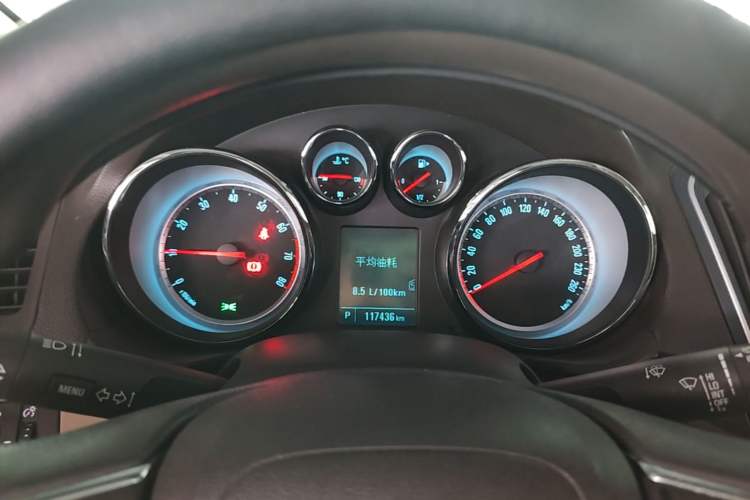 Used Buick Regal 2015 2.0L Leading Fashion Edition Instrument Cluster