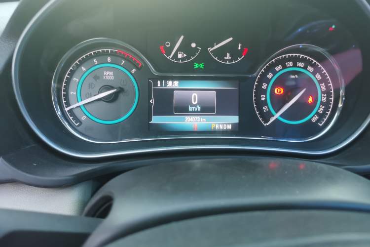 Used Buick Regal 2015 2.0L Elite Fashion Edition Instrument Cluster