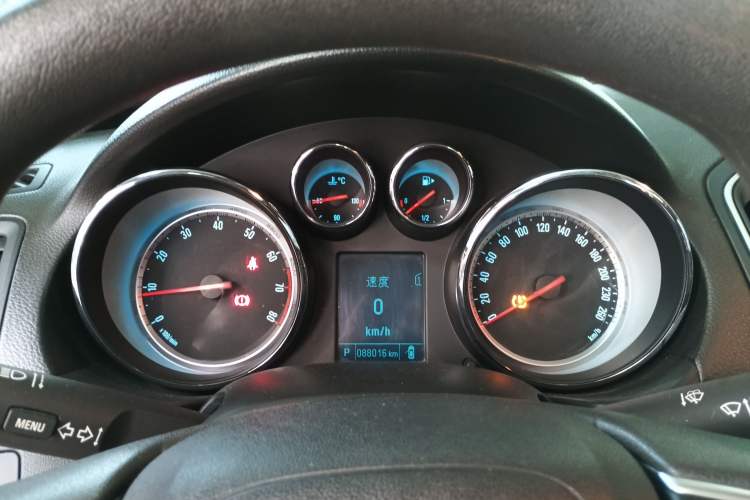 Used Buick Regal 2015 1.6T Leading Technology Model Instrument Cluster