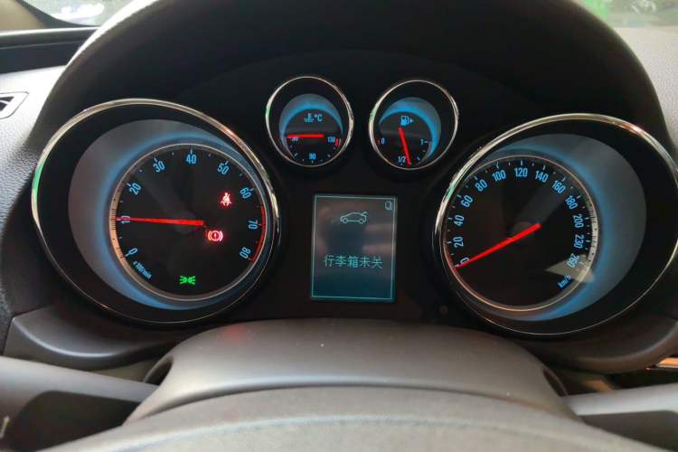 Used Buick Regal 2015 2.0L Leading Fashion Edition Instrument Cluster