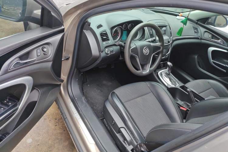 Used Buick Regal 2015 1.6T Leading Technology Model Interior 3