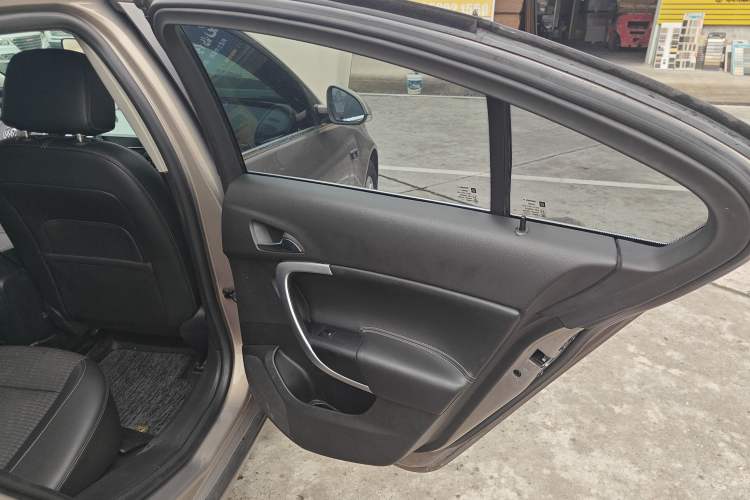 Used Buick Regal 2015 1.6T Leading Technology Model Interior 6