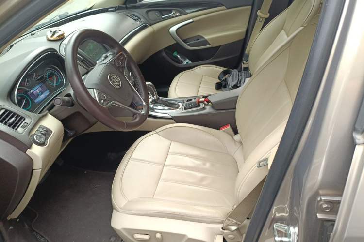 Used Buick Regal 2015 2.0L Elite Fashion Edition Left Front Seat