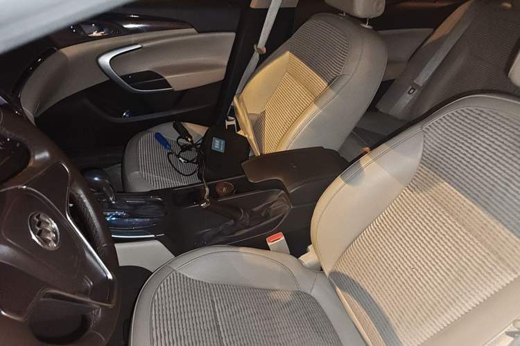 Used Buick Regal 2015 2.0L Leading Fashion Edition Left Front Seat