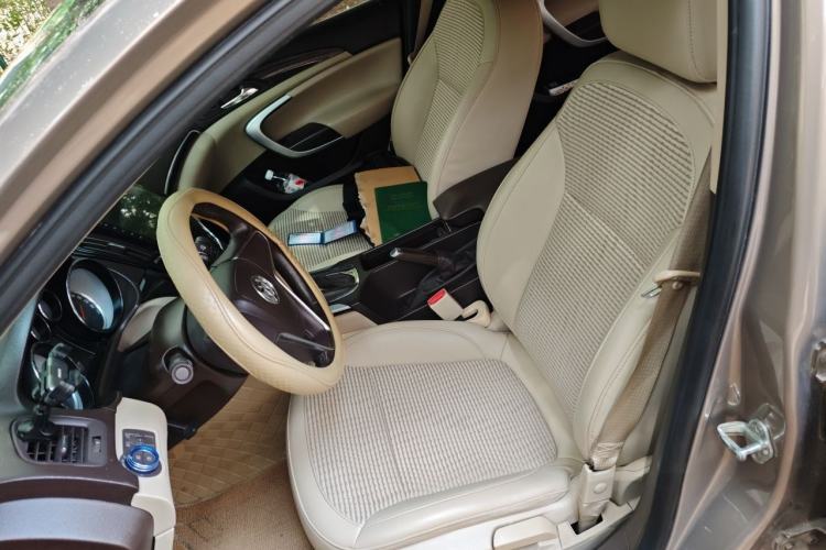 Used Buick Regal 2015 2.0L Leading Fashion Edition Left Front Seat