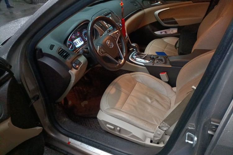 Used Buick Regal 2015 2.0L Elite Fashion Edition Left Front Seat