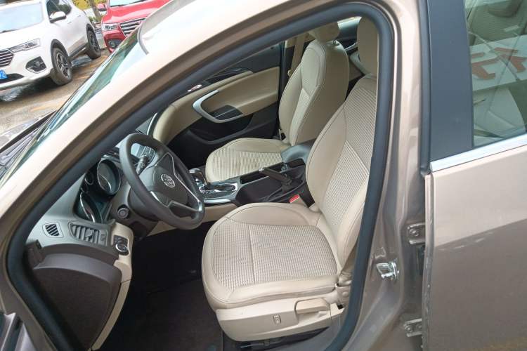 Used Buick Regal 2015 2.0L Leading Fashion Edition Left Front Seat