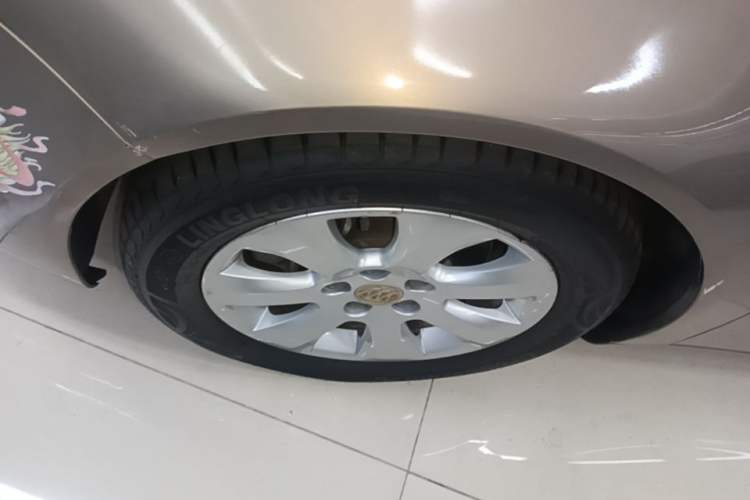 Used Buick Regal 2015 1.6T Leading Technology Model Left Front Wheel Hub