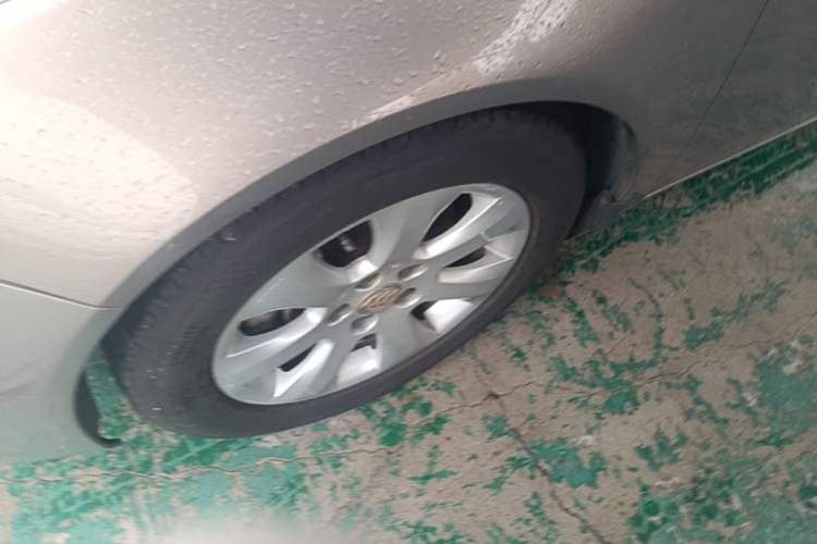 Used Buick Regal 2015 1.6T Elite Tech Model Left Front Wheel Hub