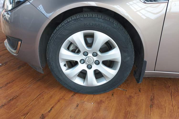 Used Buick Regal 2015 1.6T Leading Technology Model Left Front Wheel Hub