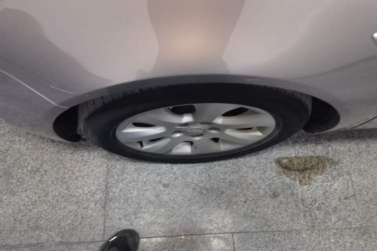 Used Buick Regal 2015 1.6T Leading Technology Model Left Front Wheel Hub