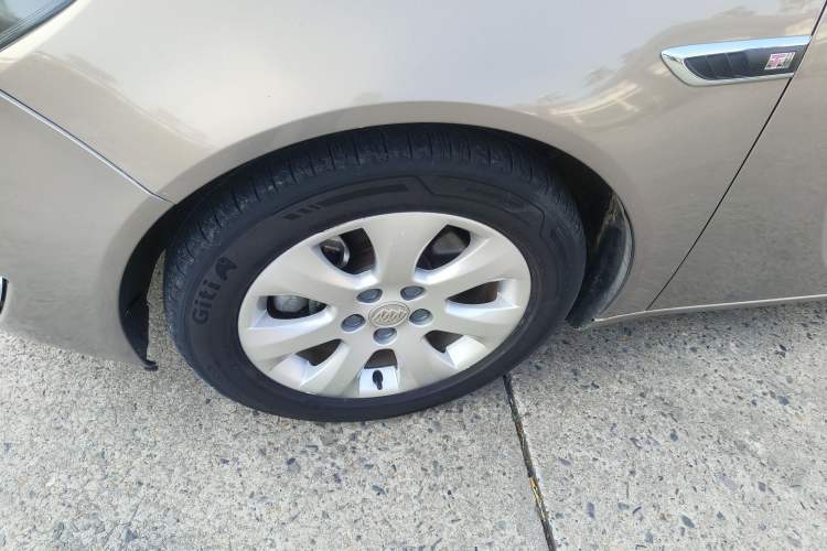 Used Buick Regal 2015 1.6T Leading Technology Model Left Front Wheel Hub