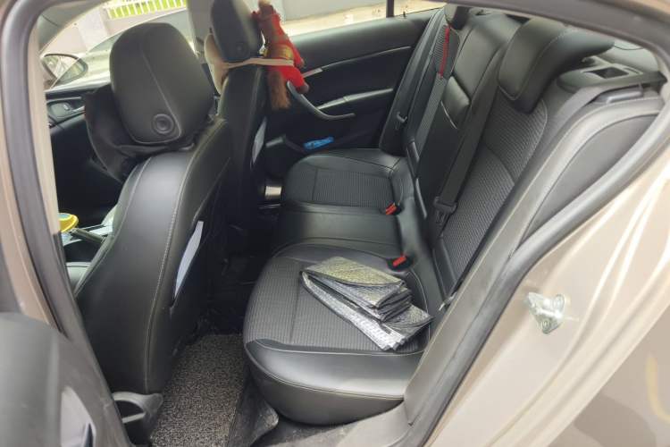 Used Buick Regal 2015 1.6T Leading Technology Model Left Rear Seat