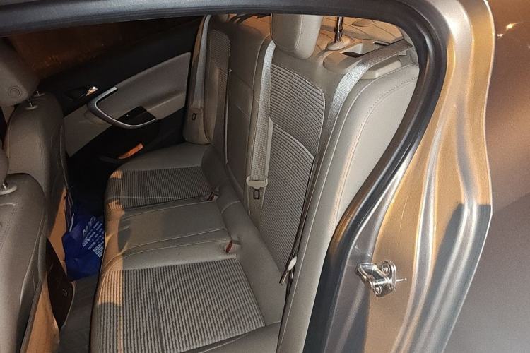 Used Buick Regal 2015 2.0L Leading Fashion Edition Left Rear Seat