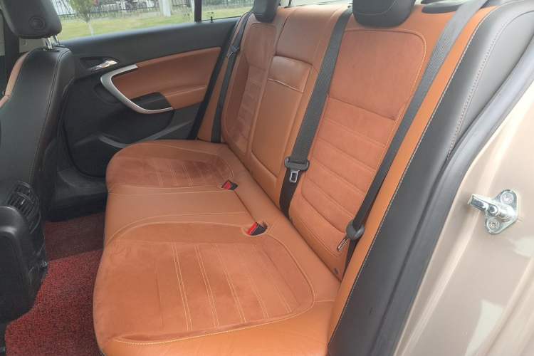 Used Buick Regal 2015 1.6T Elite Tech Model Left Rear Seat