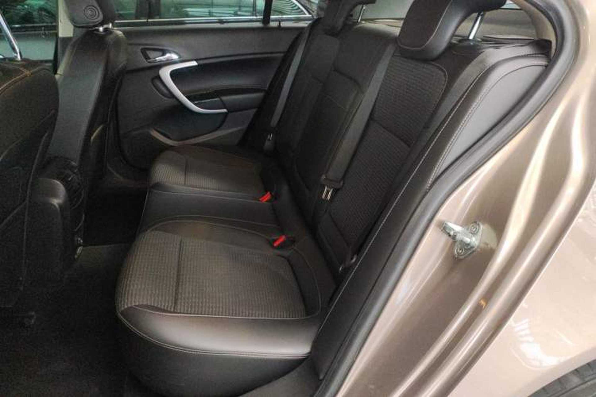 Used Buick Regal 2015 1.6T Leading Technology Model Left Rear Seat
