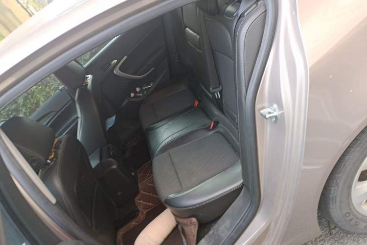 Used Buick Regal 2015 1.6T Leading Technology Model Left Rear Seat