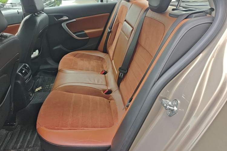 Used Buick Regal 2015 1.6T Elite Tech Model Left Rear Seat