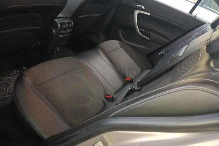 Used Buick Regal 2015 1.6T Leading Technology Model Left Rear Seat