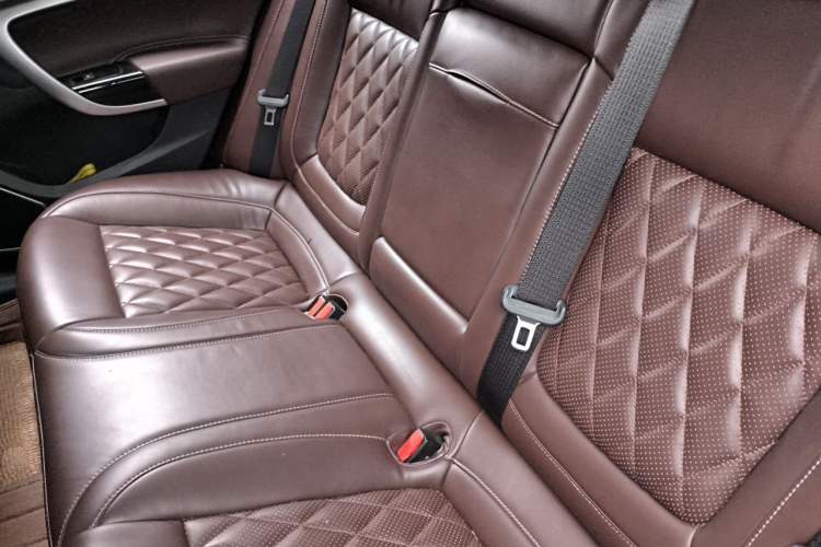 Used Buick Regal 2015 1.6T Leading Technology Model Left Rear Seat