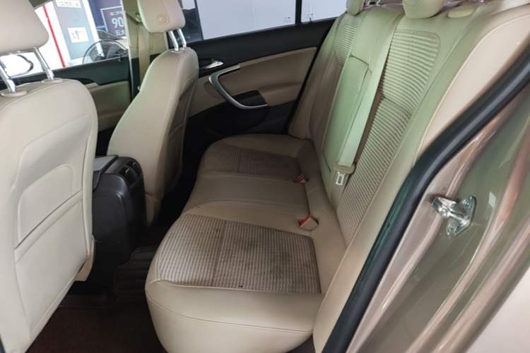 Used Buick Regal 2015 2.0L Leading Fashion Edition Left Rear Seat