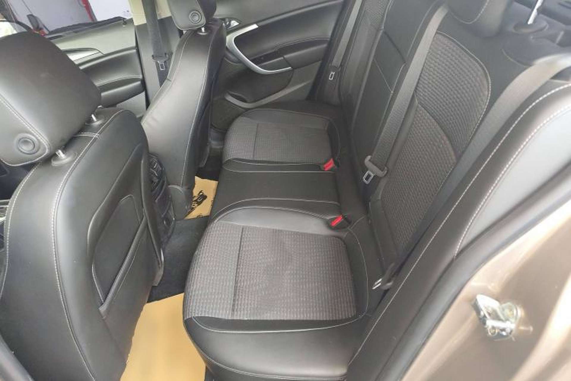 Used Buick Regal 2015 1.6T Leading Technology Model Left Rear Seat