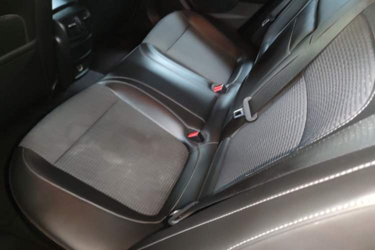 Used Buick Regal 2015 1.6T Leading Technology Model Left Rear Seat