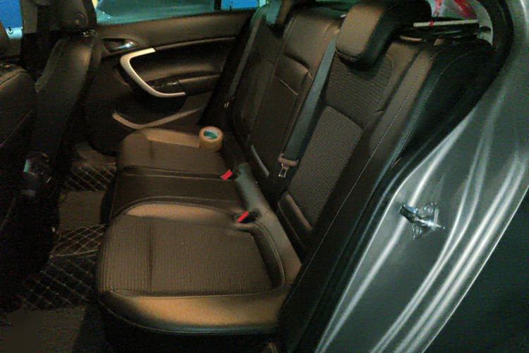 Used Buick Regal 2015 1.6T Fashion Tech Model Left Rear Seat