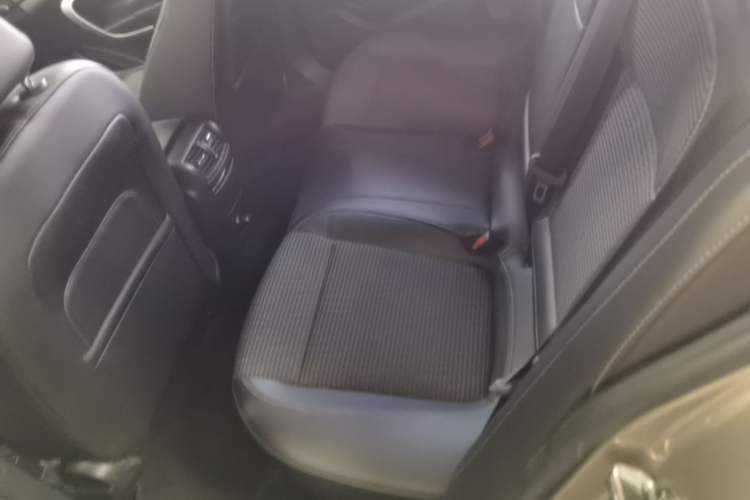 Used Buick Regal 2015 1.6T Leading Technology Model Left Rear Seat