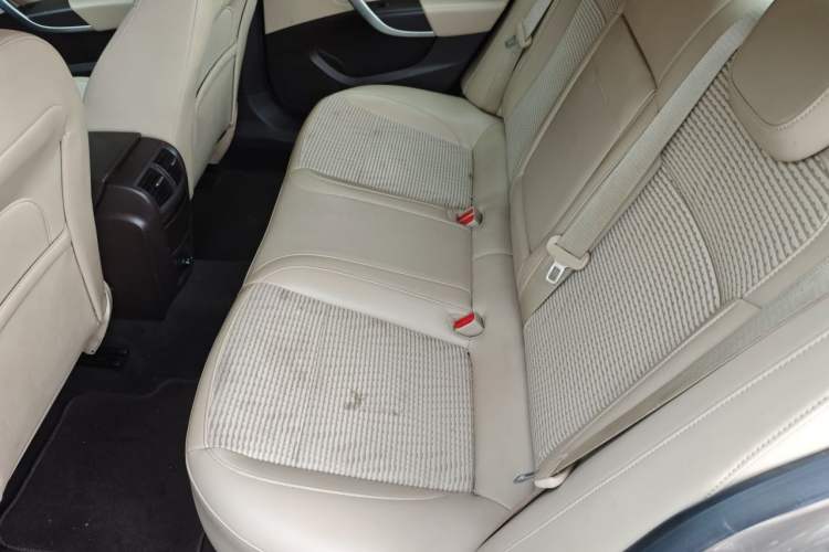 Used Buick Regal 2015 2.0L Leading Fashion Edition Left Rear Seat