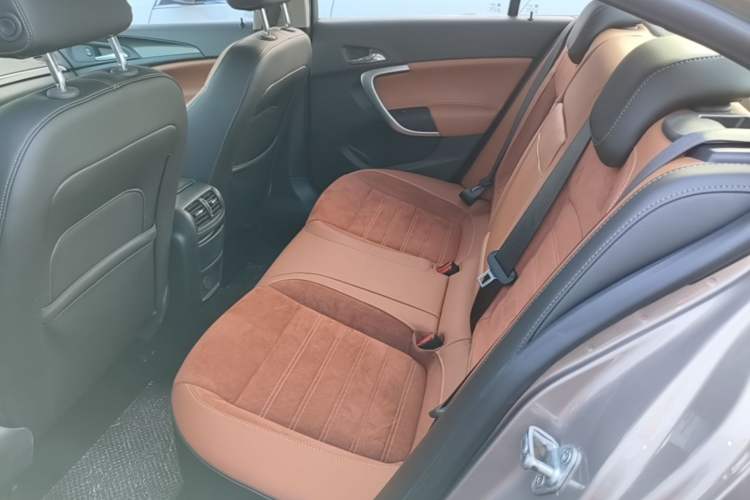 Used Buick Regal 2015 1.6T Elite Tech Model Left Rear Seat