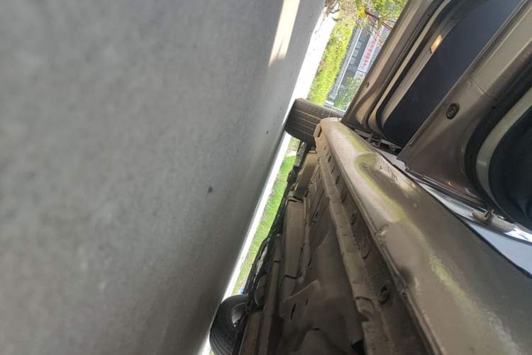 Used Buick Regal 2015 1.6T Leading Technology Model Left Side Sill