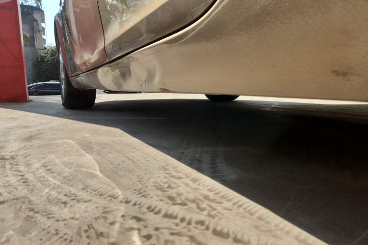 Used Buick Regal 2015 1.6T Elite Tech Model Left Side Sill