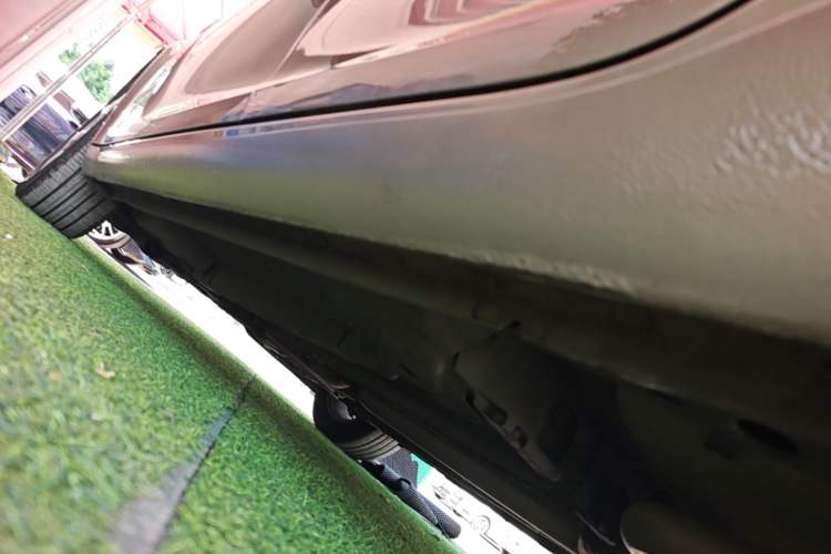 Used Buick Regal 2015 1.6T Elite Tech Model Left Side Sill
