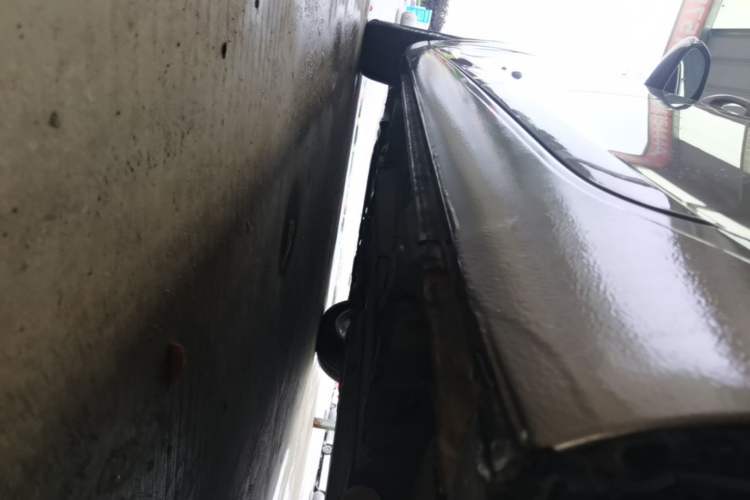 Used Buick Regal 2015 2.0L Leading Fashion Edition Left Side Sill