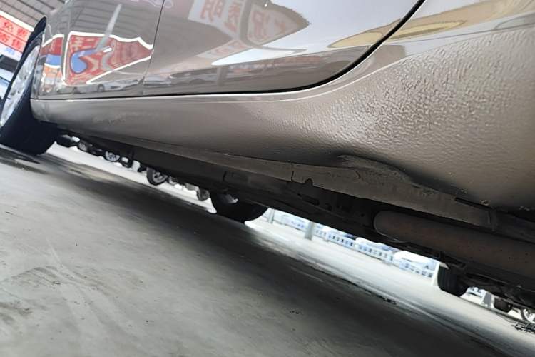 Used Buick Regal 2015 1.6T Elite Tech Model Left Side Sill