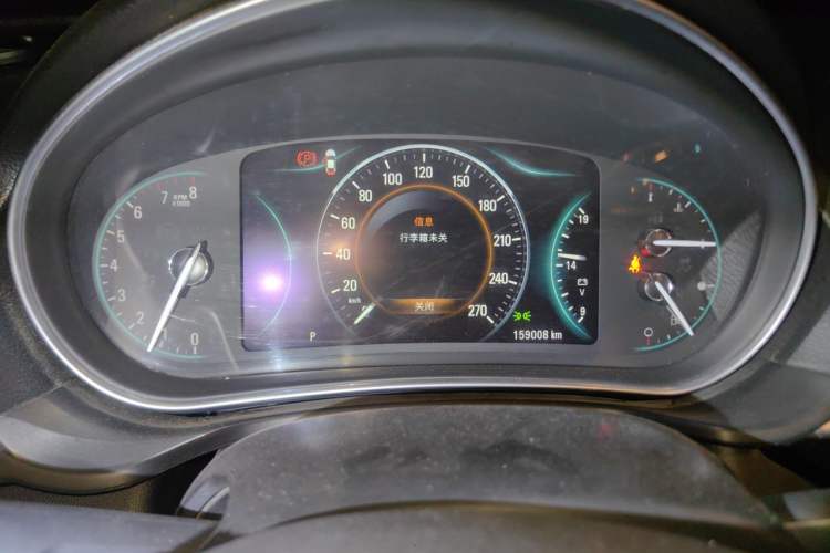 Used Buick Regal 2015 1.6T Elite Tech Model Odometer Close Up